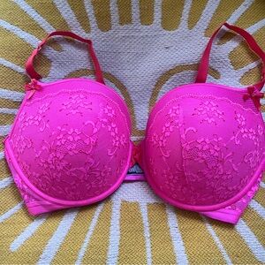 Victoria’s Secret Very Sexy Padded Demi 36DD